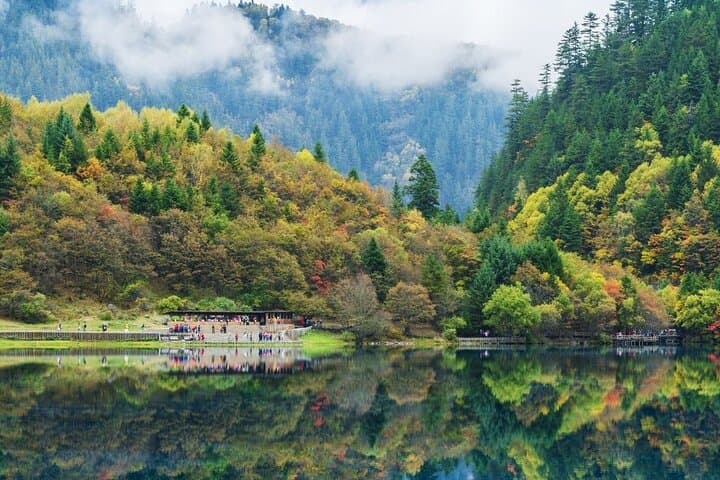 3-Day Jiuzhai Valley and Huanglong Private Tour: Lakes, Terraces & Tibetan Culture photo 6