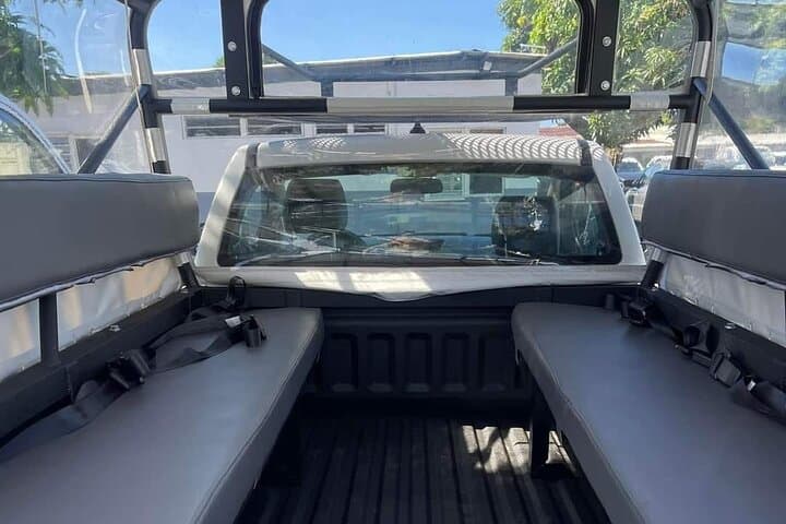 Moorea 4x4 Safari: Belvedere, Pineapples & Magic Mountain in Half a Day photo 4