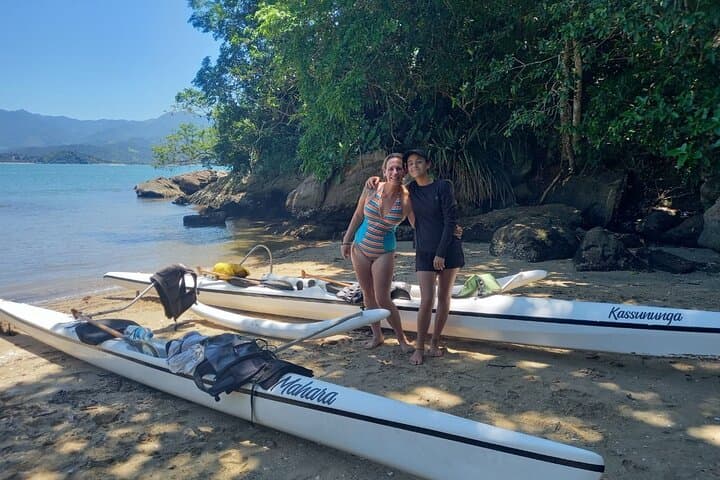 Private Hawaiian Canoe Experience in Paraty Bay — Sunrise & Island Tour photo 3