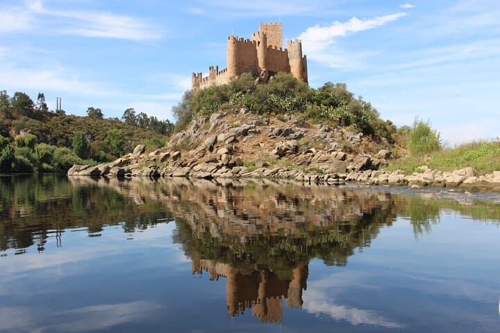Tomar & Almourol Castle Private Day Tour from Lisbon