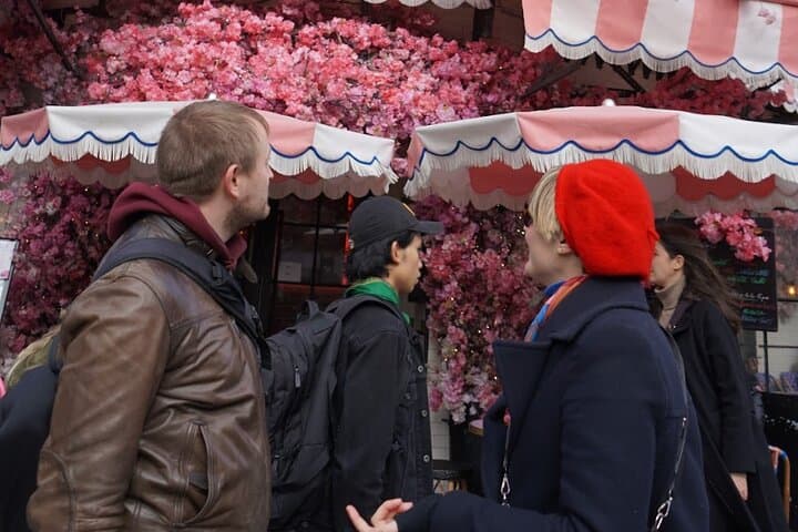 Private Full-Day Paris Highlights: Marais to Eiffel Tower