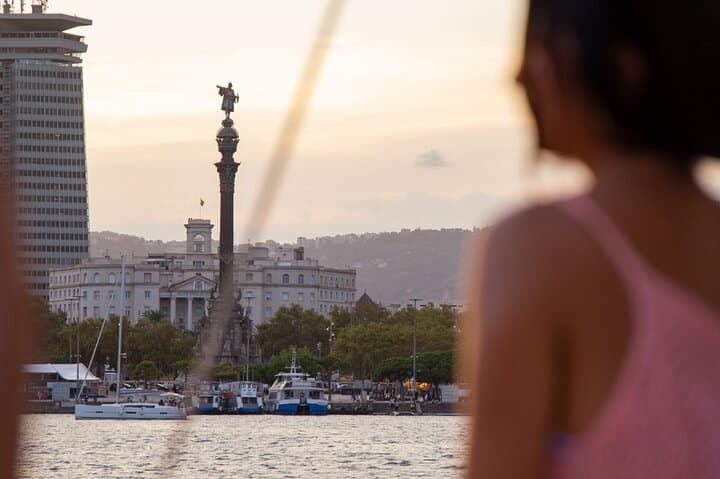 Barcelona Sightseeing Sailing: Two-Hour Coastal Cruise with Multilingual Guide