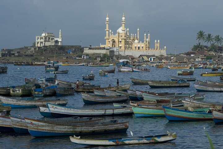 Exploring Kovalam and Trivandrum: Coastal Beaches and Sacred Temples of Kerala photo 5