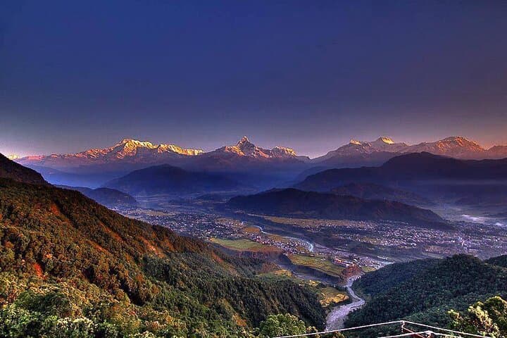 Seven Days in Nepal: Luxury Kathmandu to Pokhara Cultural and Nature Tour photo 2