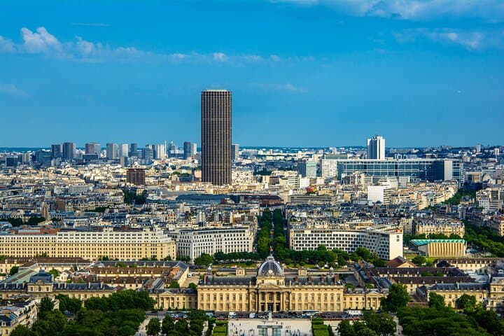 Montparnasse Tower Private Tour: Skip-the-Line 360° Views of Paris