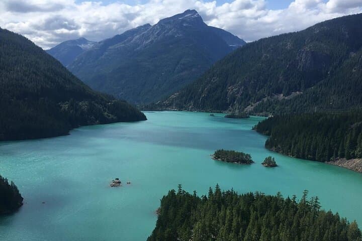 Private Mt. Baker and North Cascades SUV Tour from Seattle — Artist Point, Heather Meadows & Picture Lake photo 3