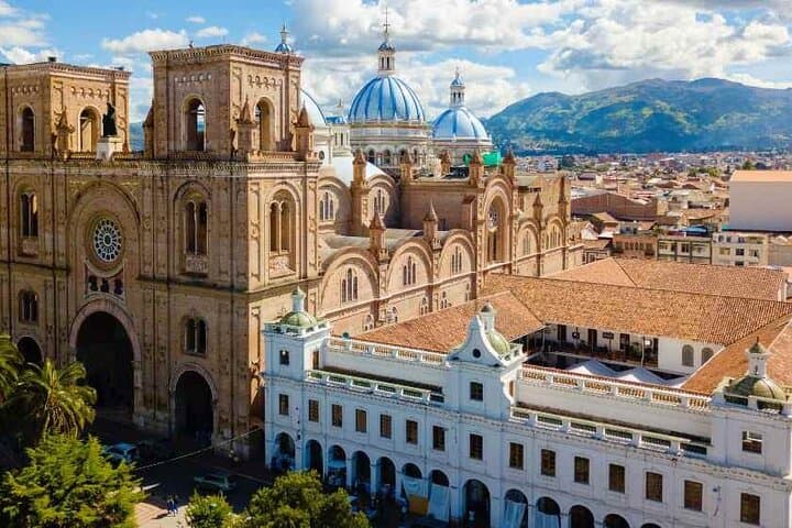 Andes to Coast: 12-Day Ecuador Adventure from Quito to Guayaquil photo 1