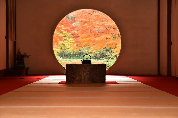 Kamakura for First-Timers: A One-Day Tour of Temples, Bamboo, and the Daibutsu photo 1