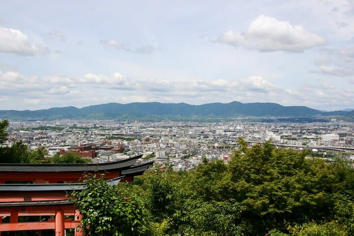 Fushimi Inari Mountain Hike: Guided Walk Through Senbon Torii and Hidden Peaks