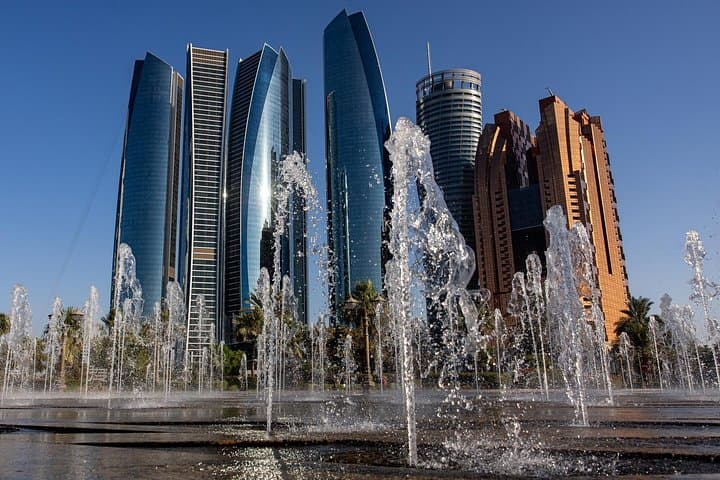 Abu Dhabi City Center to AUH Airport Private Transfer photo 3