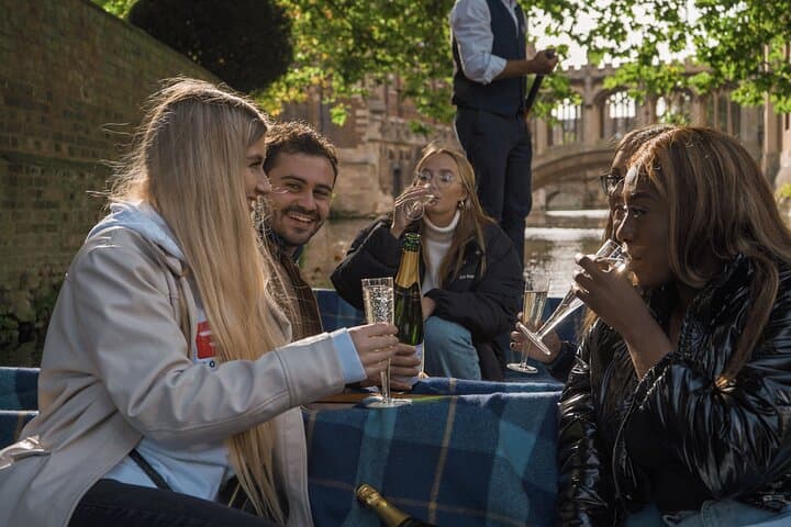 Punting Tour in Cambridge: 45-Minute River Cam Experience Through the College Backs photo 6