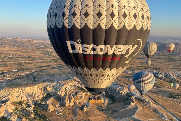 Cappadocia Sunrise Hot Air Balloon Flight Over Göreme National Park photo 4