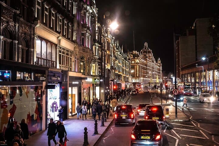 London By Night: Black Taxi Private Evening Tour of Hidden Sights