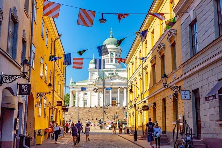Private Chauffeur Tour in Helsinki — 4 to 8 Hour Luxury Van Experience photo 2