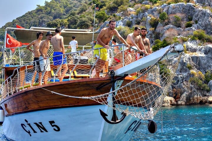 Antalya Old Town Sightseeing Cruise from Kaleiçi Harbor photo 5