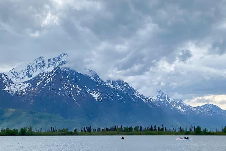 3-Hour Knik River Lazy Kayak Float with Pioneer Peak Views photo 4