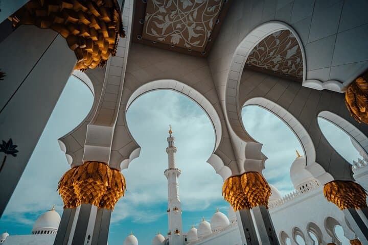 Sheikh Zayed Grand Mosque Day Tour from Dubai to Abu Dhabi photo 6