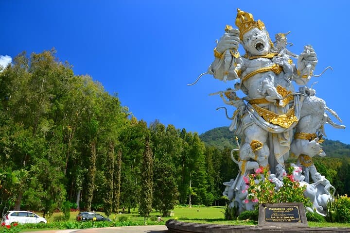 North Bali Full-Day Explorer: Tamblingan, Banyumala & Ulun Danu photo 6