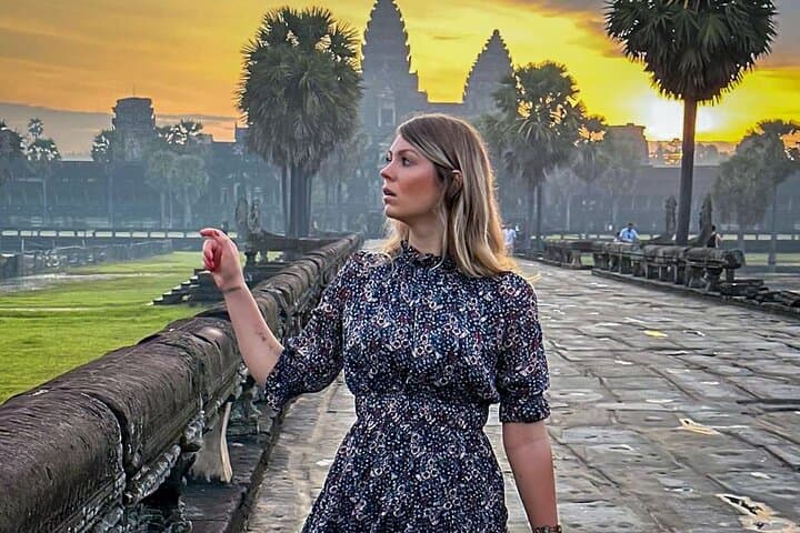 Sunrise at Angkor Wat: Small-Group Guided Temple Tour in Siem Reap photo 4