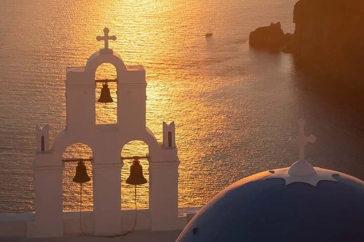 Explore Santorini's Secret Gems on a Private Tour