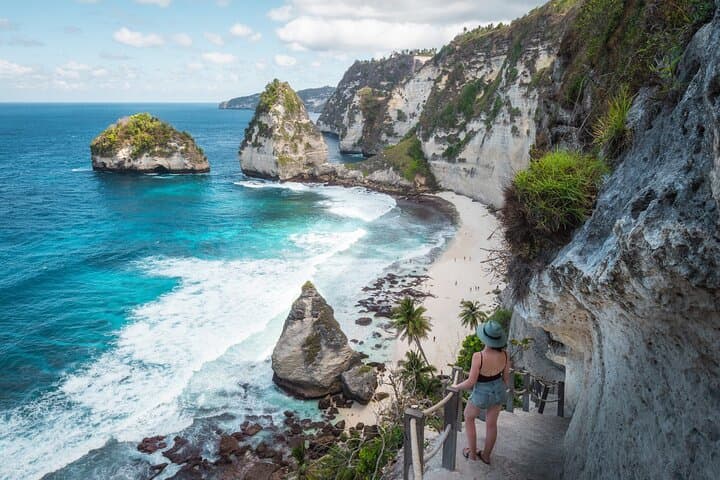 Nusa Penida Private Tour: Diamond Beach, Rumah Pohon Tree House & East Coast Highlights
