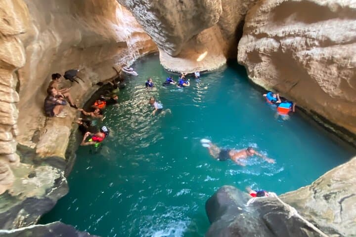 Private Wadi Shab Day Trip: Swim the Cave Waterfall and Visit Bimmah Sinkhole