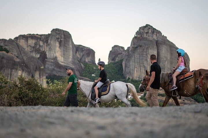 Meteora Sunset Horseback Ride: 1-Hour Panoramic Horse Tour photo 5