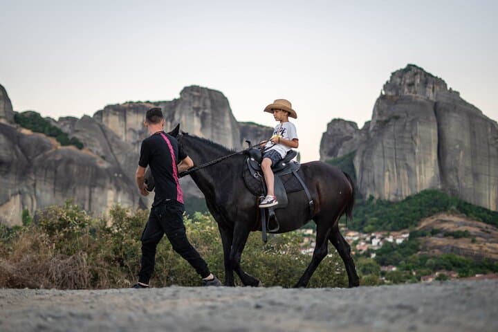 Meteora Sunset Horseback Ride: 1-Hour Panoramic Horse Tour photo 6