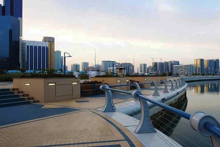 Abu Dhabi Day Trip from Dubai: Sheikh Zayed Mosque, Yas Island & Cultural Stops photo 4