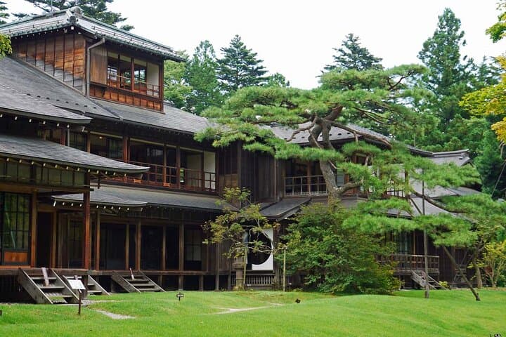 Private Nikko Day Tour from Tokyo: Toshogu Shrine, Lake Chuzenji & Kegon Falls photo 5