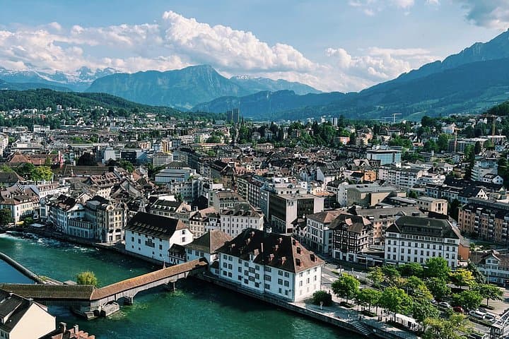Private Lucerne Day Trip from Zurich — Chapel Bridge, Lion Monument & Lake Lucerne Views photo 3