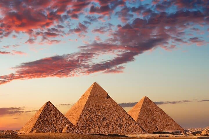Classic Cairo Day Trip: Pyramids, Sphinx & Egyptian Museum from Alexandria Port photo 3