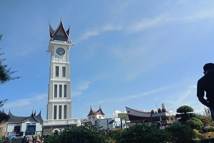 5-Day Private West Sumatra Tour — Bukittinggi, Harau Valley & Padang Islands photo 6