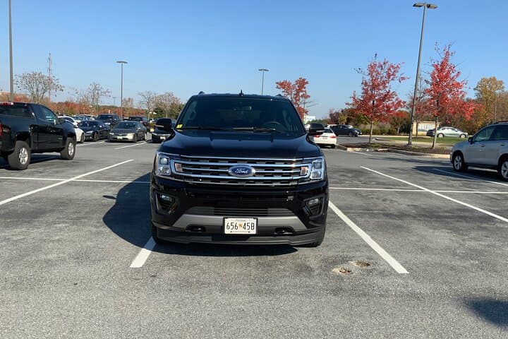 Private DCA Airport Transfer to Downtown Washington, D.C. — Sedans, SUVs & Vans photo 6