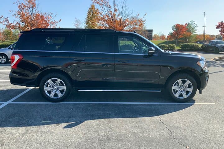 Private Downtown Baltimore Transfer to BWI Airport — Curbside Sedans, SUVs & Vans photo 5