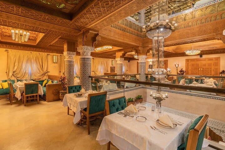 Casablanca Private Tour: Hassan II Mosque, Corniche & Traditional Lunch