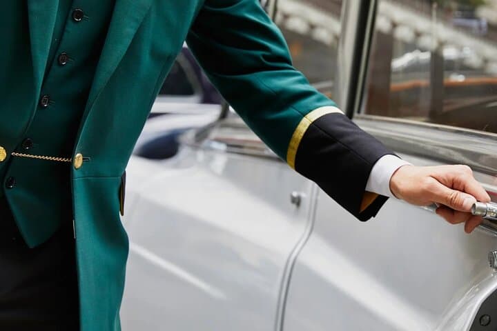 Seattle Hotel to SeaTac Airport Private Transfer (Honda Pilot SUV) photo 3
