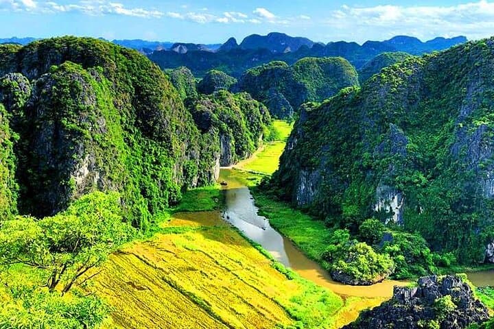 Ninh Binh Day Trip: Bai Dinh, Trang An Boat & Mua Cave Viewpoint photo 4