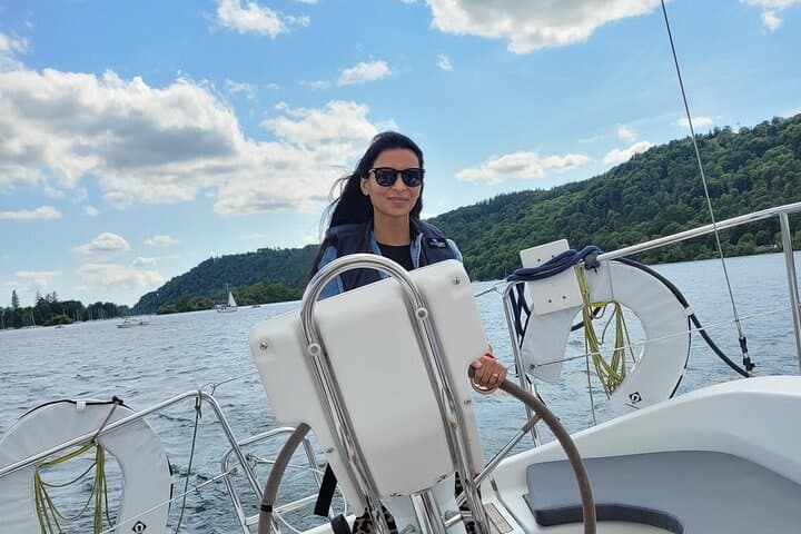 Private Sailing on Lake Windermere: Charter a Beneteau Oceanis Clipper photo 2