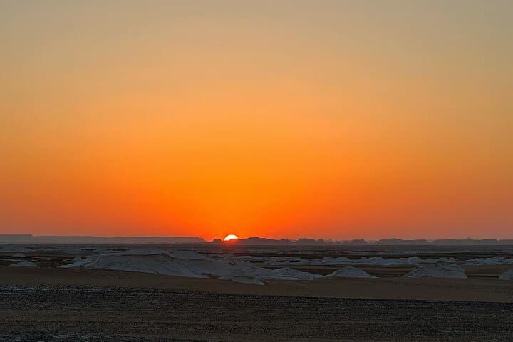 Egypt Luxury Tour: Pyramids to Paradise — 10-Day Nile, Temples & Red Sea Adventure photo 6