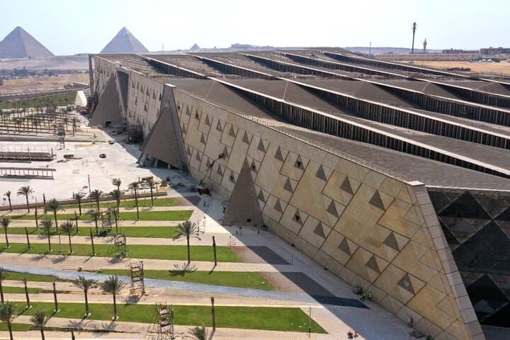 Classic Cairo Day Trip: Pyramids, Sphinx & Grand Egyptian Museum from Alexandria photo 4
