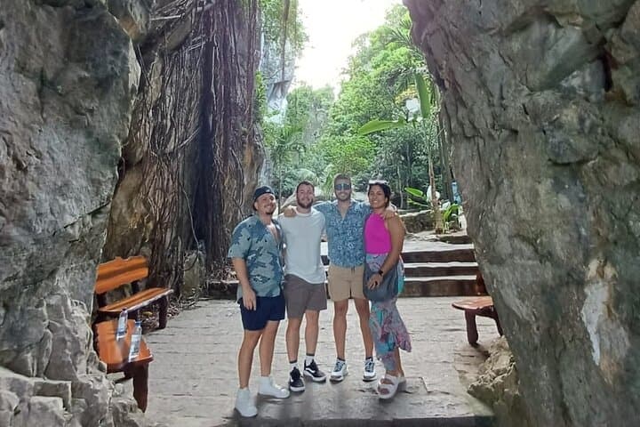 Da Nang & Hoi An Private Tour: Monkey Mountain, Marble Mountains & Hoi An Walking Experience