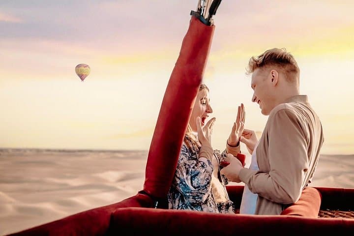 Dubai Sunrise Hot Air Balloon & Vintage Land Rover Desert Experience photo 1