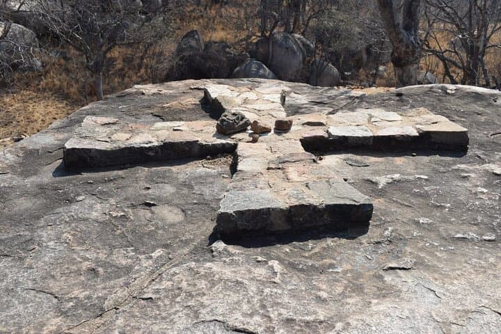 Khami Ruins Historical Tour: Explore the Stone Heritage Near Bulawayo photo 6