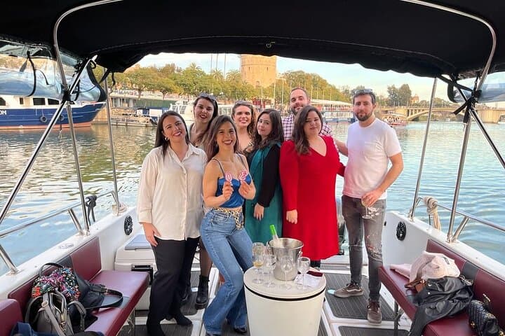 Private 1-Hour Boat Rental on the Guadalquivir — Seville Views & Wine photo 2