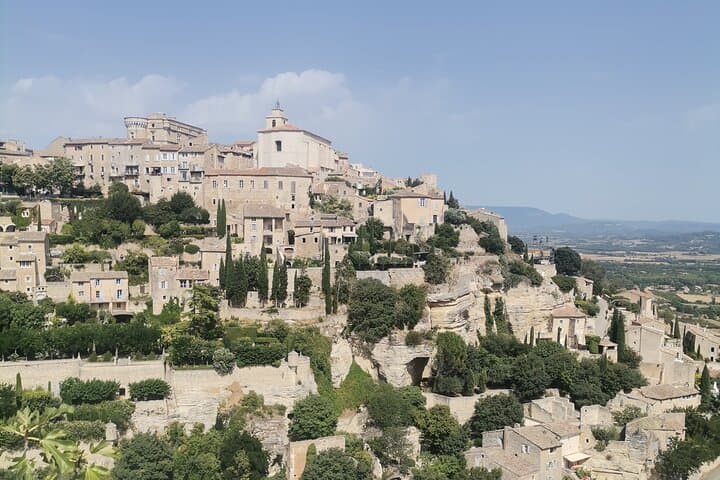 Luberon Wine & Charm: Day Tour of Ménerbes, Lacoste, Gordes & Roussillon photo 6