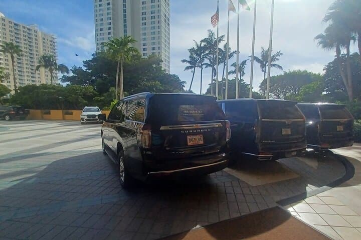 Luxury Private SUV Transfer: MIA Airport to Port of Miami photo 6