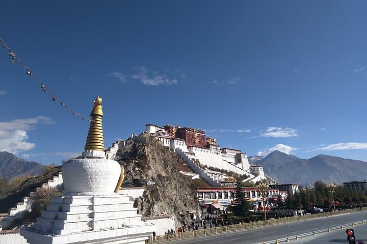 Private Guided Day Tour: Potala Palace & Sera Monastery, Lhasa photo 5