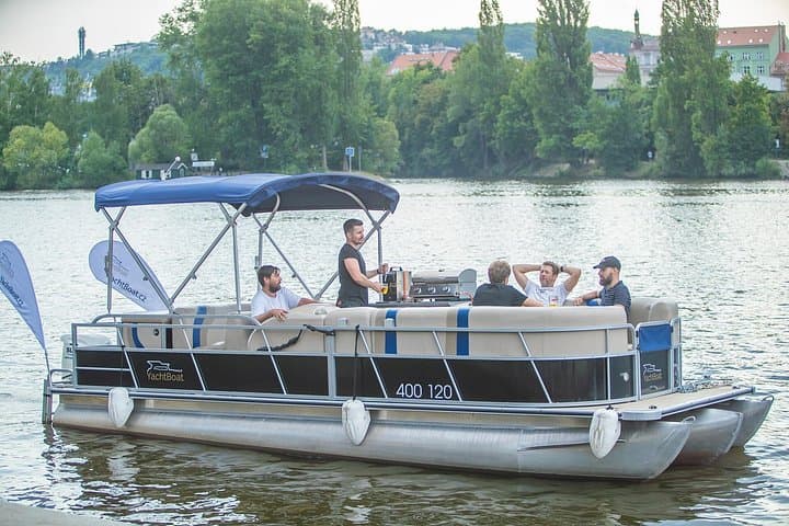 Private 3-Hour Pontoon Cruise on Prague’s Vltava — Unlimited Beer or Prosecco photo 2