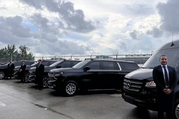 Miami & Fort Lauderdale Cruise Port to Airport Private Transfer & City Tour photo 4
